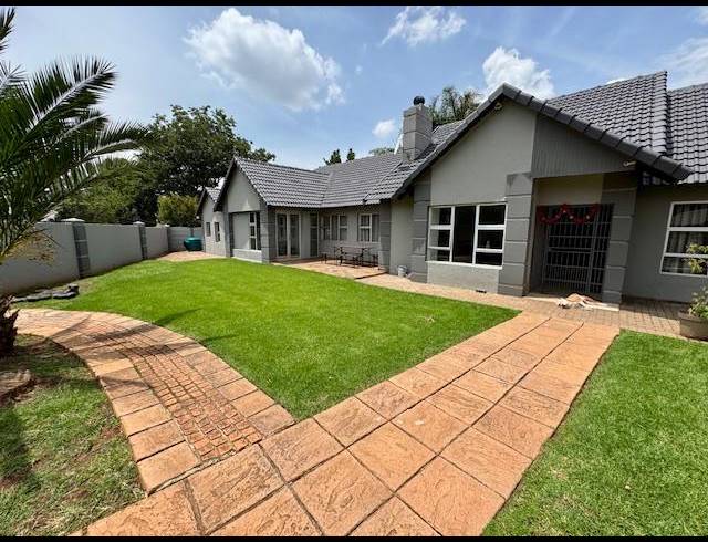 4 BEDROOM HOUSE FOR SALE IN BIRCHLEIGH